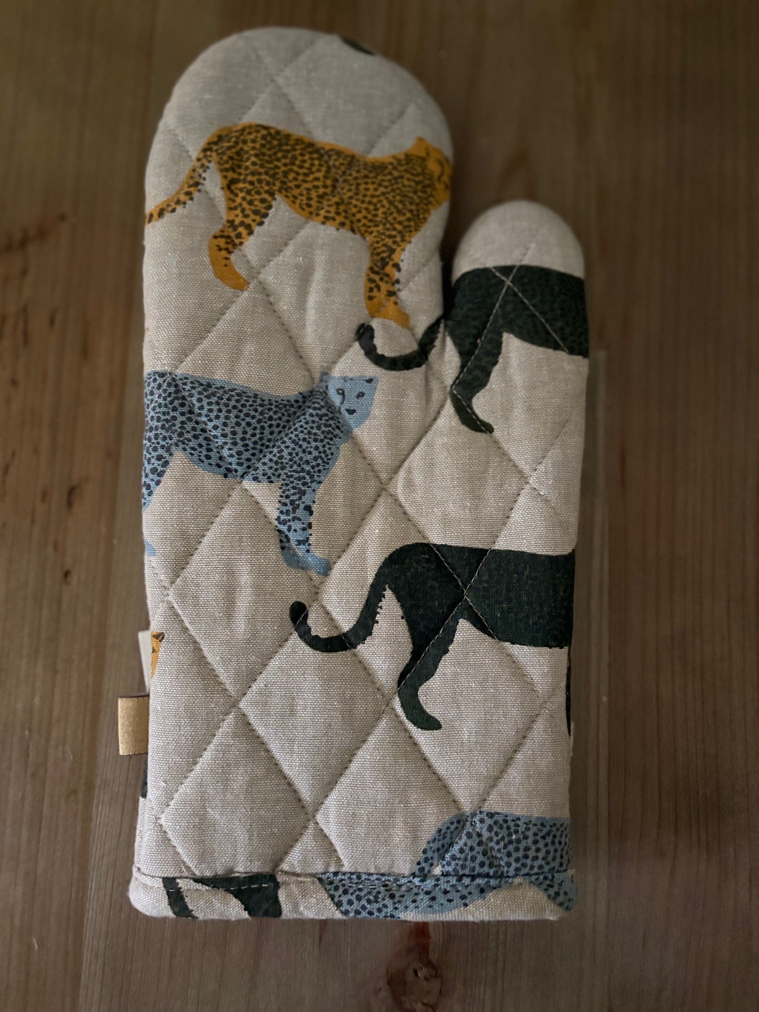 Cheetah Single Oven Glove