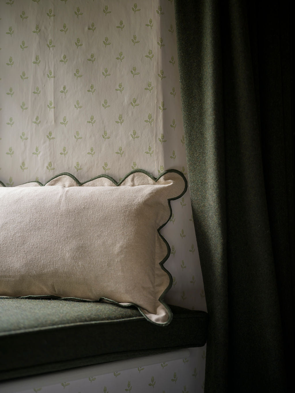Scallop Cushion - Moss