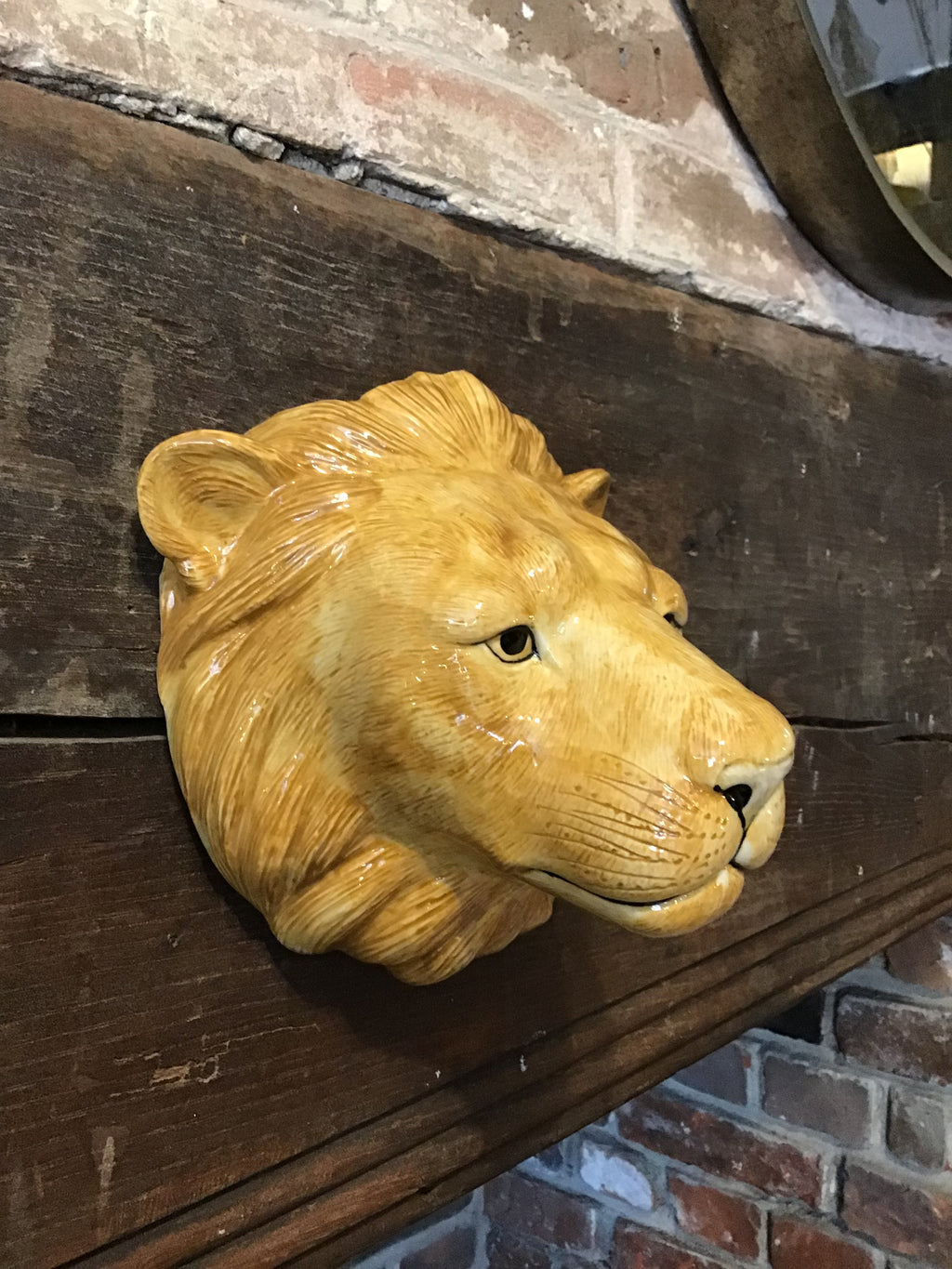 Quail Lion Wall Vase