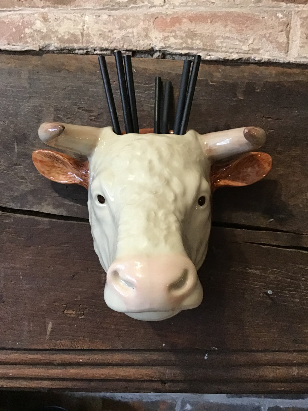 Quail Hereford Bull Wall Vase
